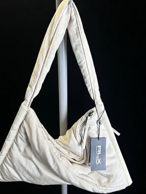 RLX Ralph Lauren Off-White water repellent twist sling bag